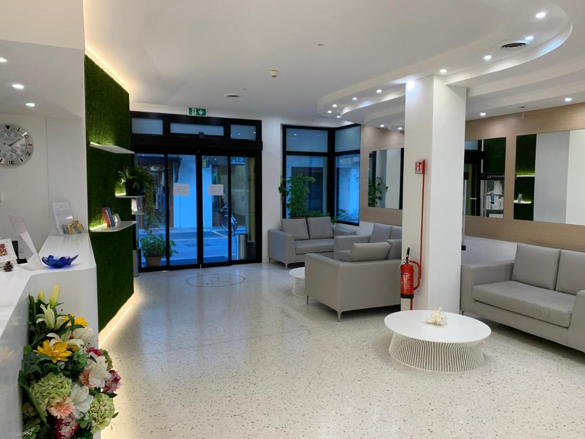 Hotel San Carlo Lignano Sabbiadoro Dış mekan fotoğraf