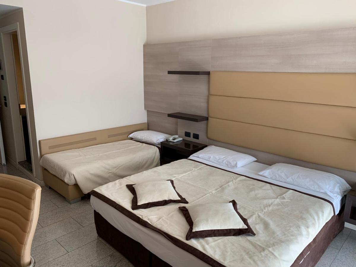 Hotel San Carlo Lignano Sabbiadoro Dış mekan fotoğraf