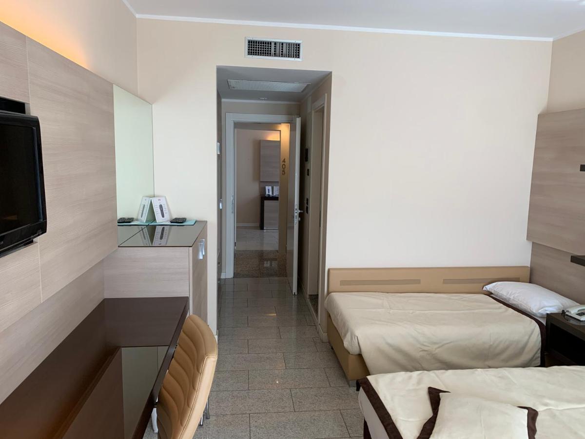 Hotel San Carlo Lignano Sabbiadoro Dış mekan fotoğraf