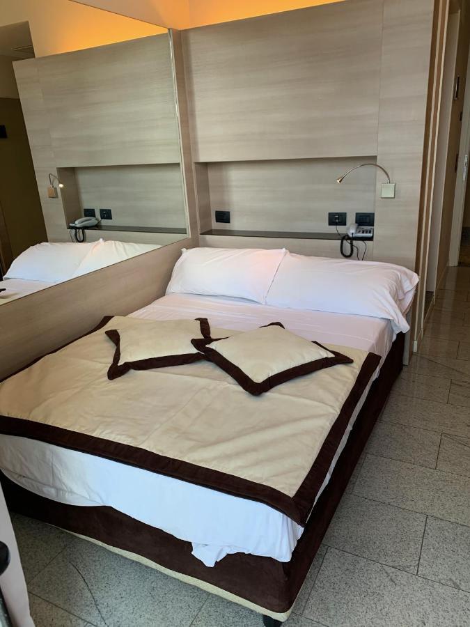 Hotel San Carlo Lignano Sabbiadoro Dış mekan fotoğraf
